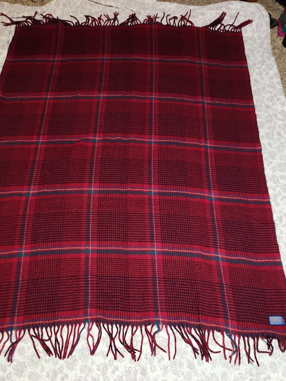 Pendleton Red Plaid Fringe Throw 100% Wool Blanket